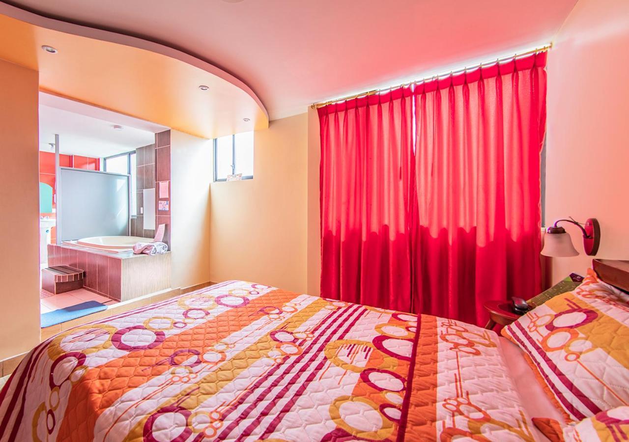 Hostal Oro Orense Кито Экстерьер фото